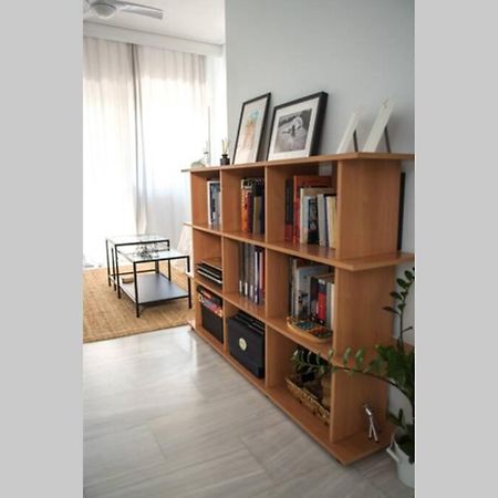 Your Cozy Downtown Home - Apartment Лариса Екстер'єр фото