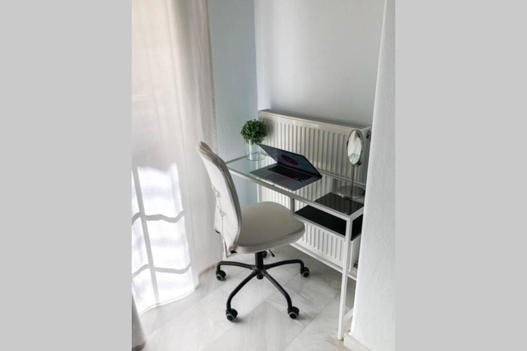 Your Cozy Downtown Home - Apartment Лариса Екстер'єр фото