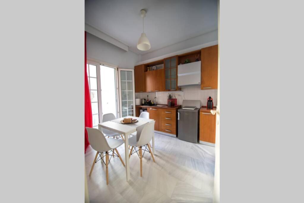 Your Cozy Downtown Home - Apartment Лариса Екстер'єр фото