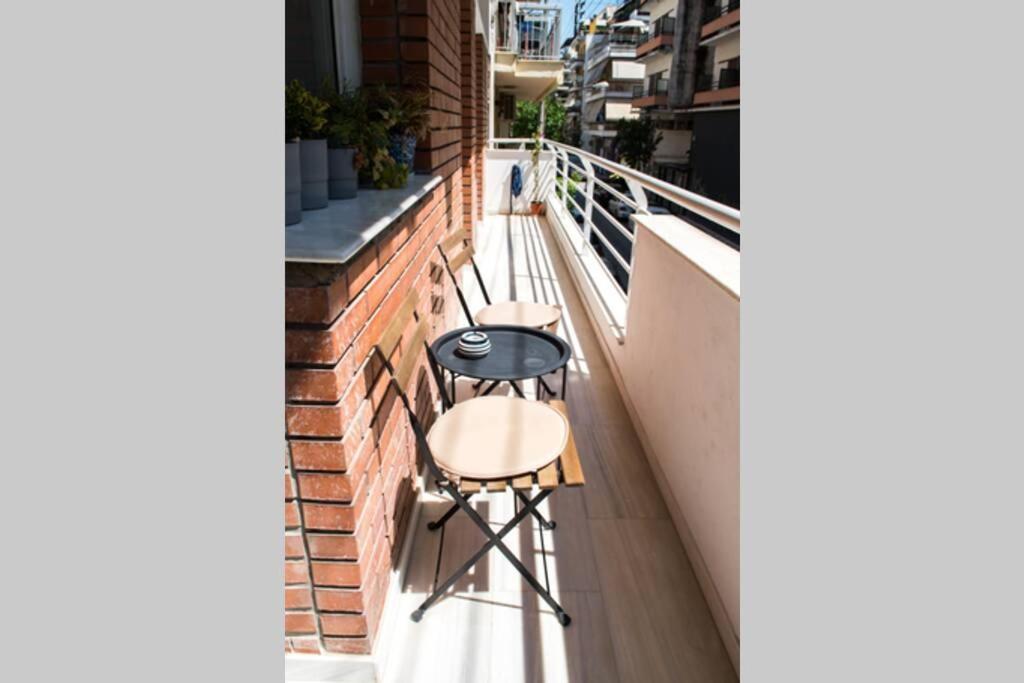 Your Cozy Downtown Home - Apartment Лариса Екстер'єр фото