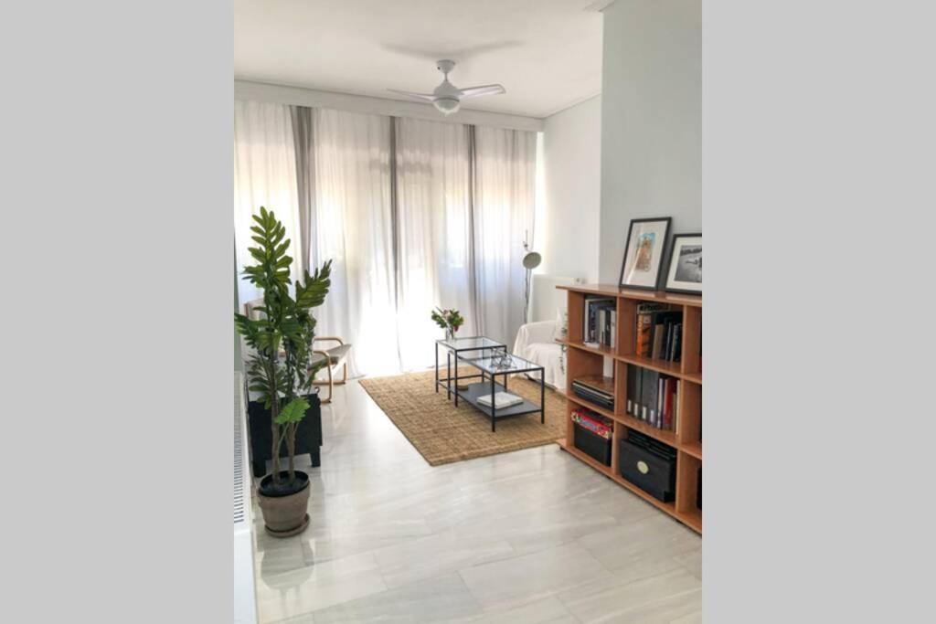Your Cozy Downtown Home - Apartment Лариса Екстер'єр фото