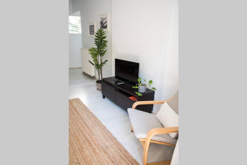 Your Cozy Downtown Home - Apartment Лариса Екстер'єр фото